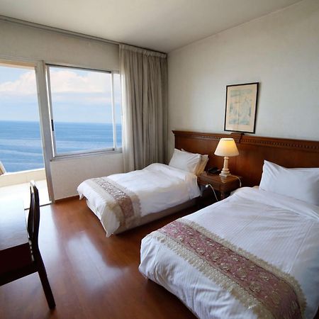 Holiday Home Suites Bejrút Kültér fotó