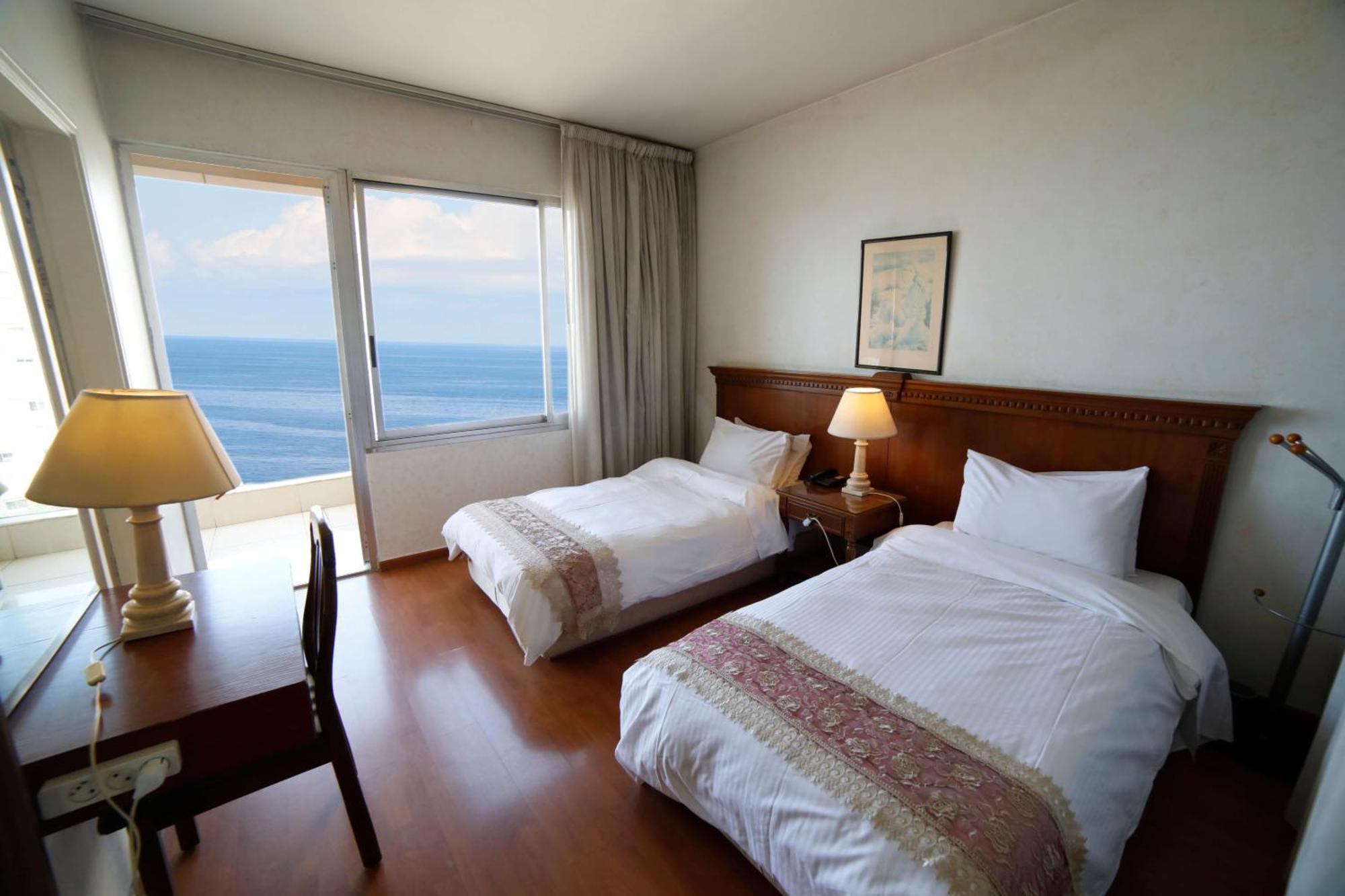Holiday Home Suites Bejrút Kültér fotó