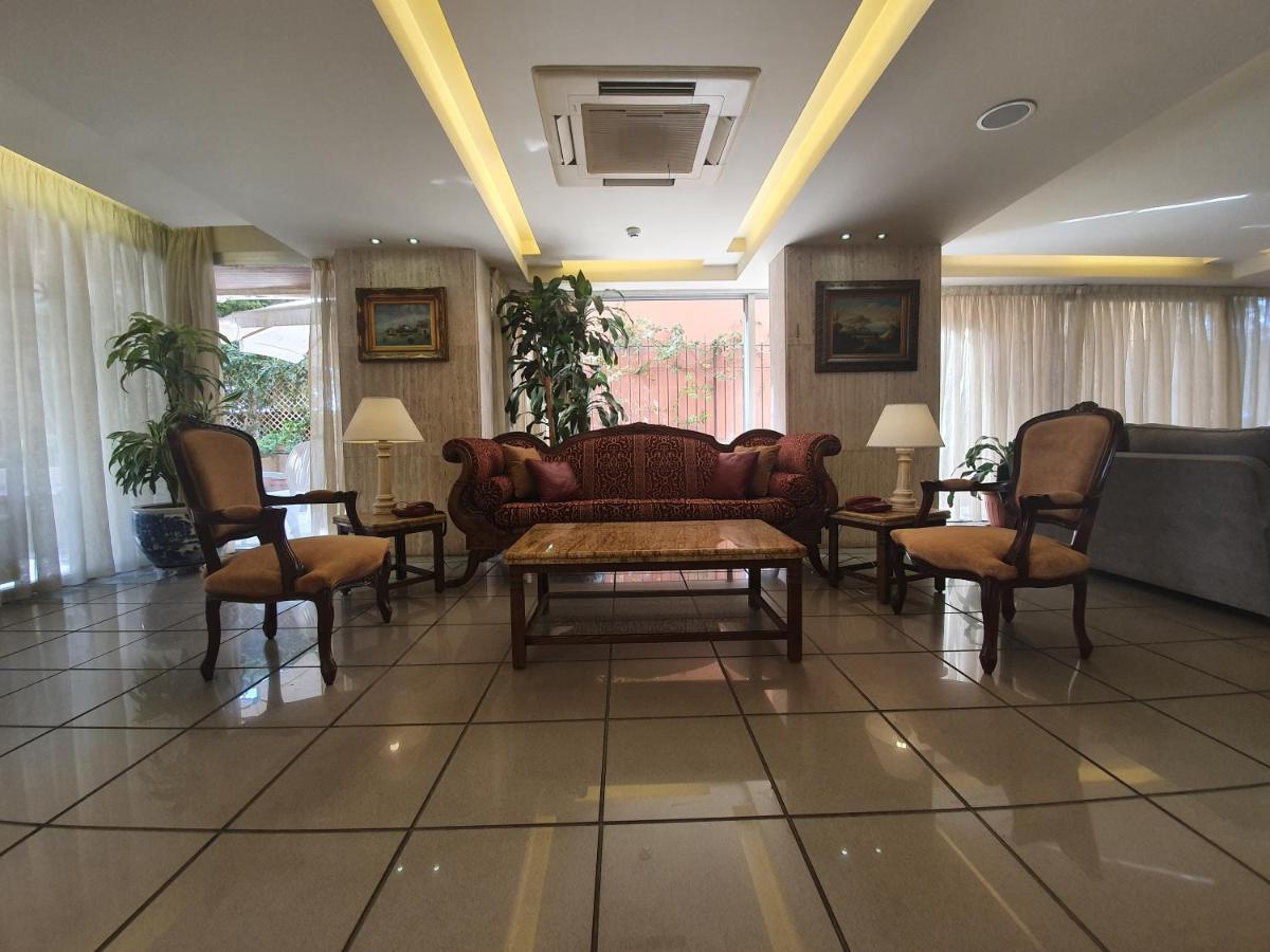 Holiday Home Suites Bejrút Kültér fotó